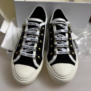 NEW Dior Walk'n'Dior Sneakers EU 38 - Navy Oblique Embroidered Limited Edition